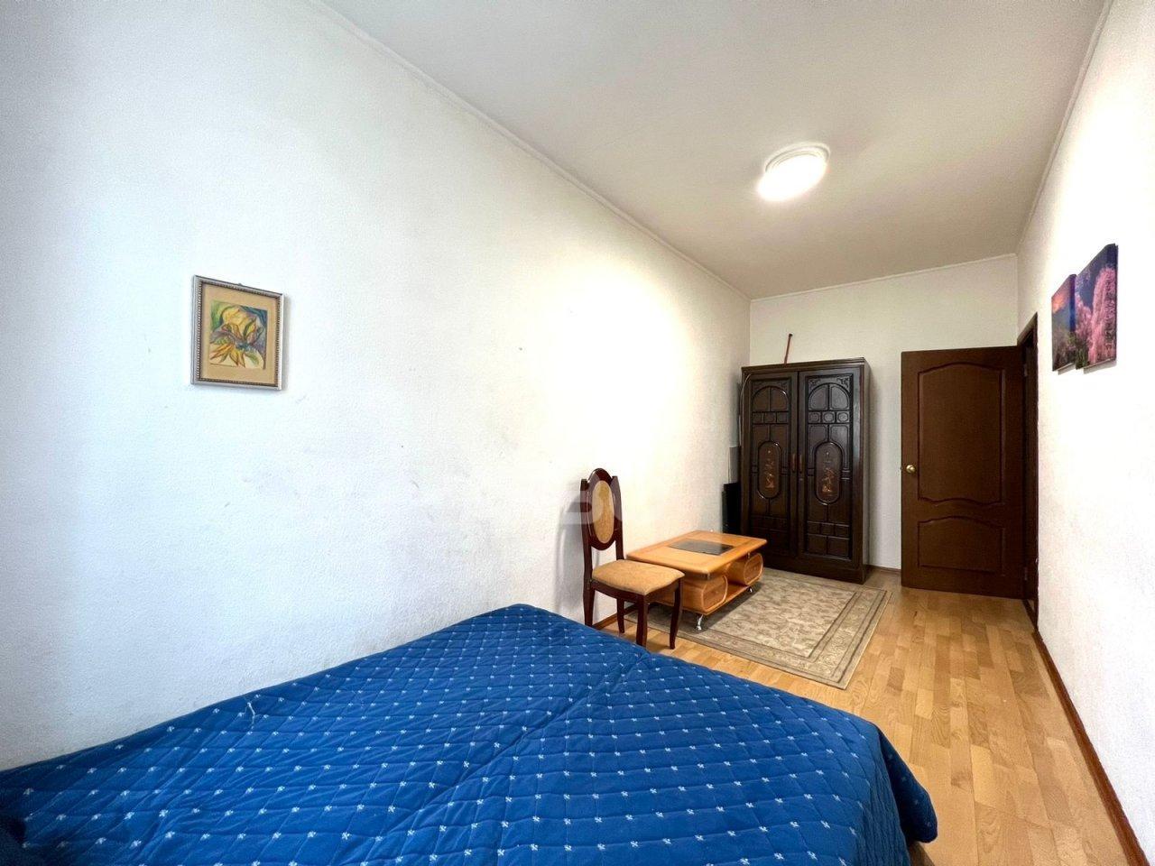 четырехкомнатная квартира в Санкт-Петербурге по адресу: Выборгская наб., 27/6