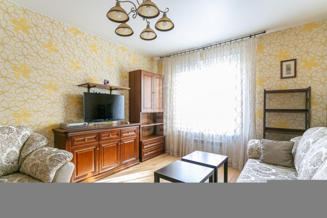 четырехкомнатная квартира в Санкт-Петербурге по адресу: Московский проспект, 73, к 4