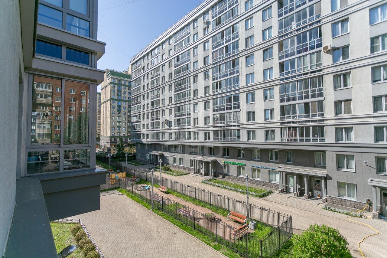 четырехкомнатная квартира в Санкт-Петербурге по адресу: Московский проспект, 73, к 4