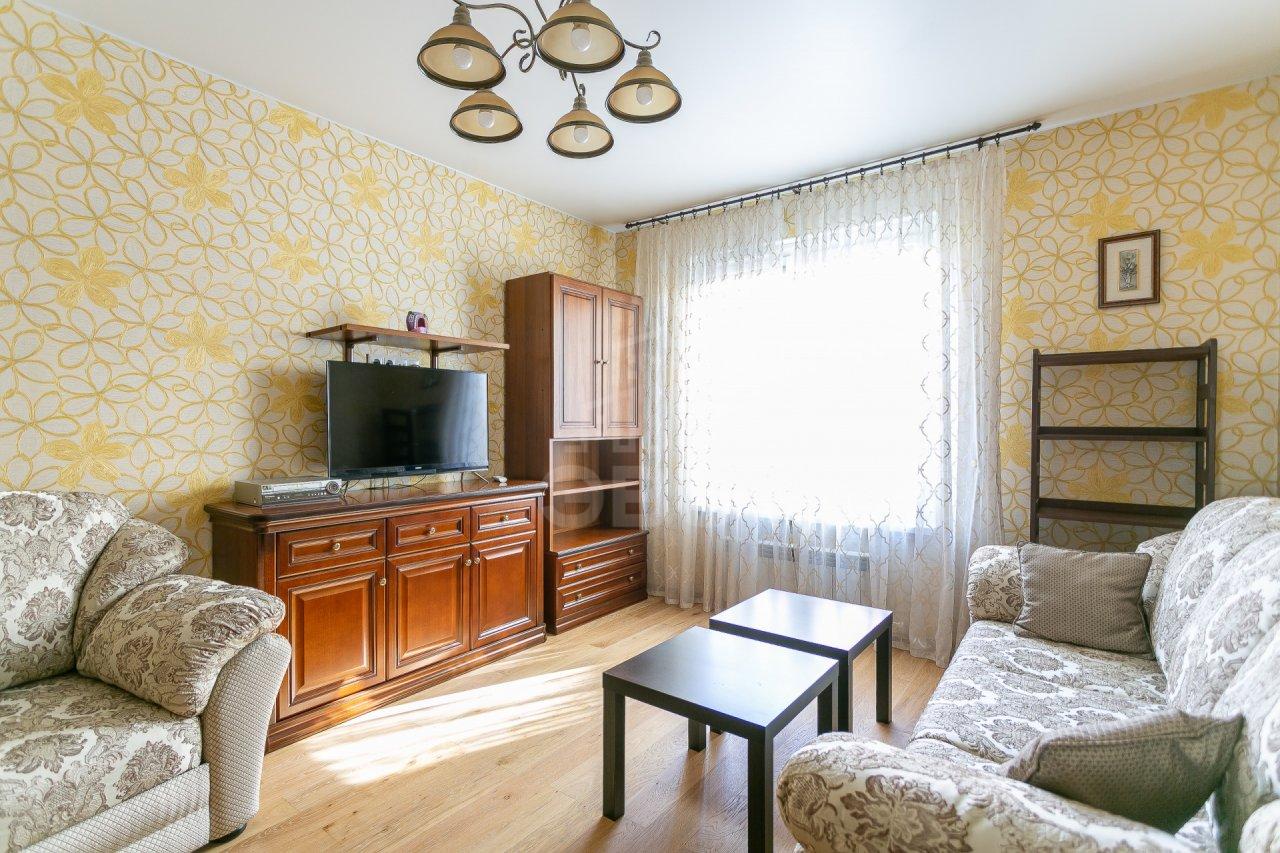 четырехкомнатная квартира в Санкт-Петербурге по адресу: Московский проспект, 73, к 4