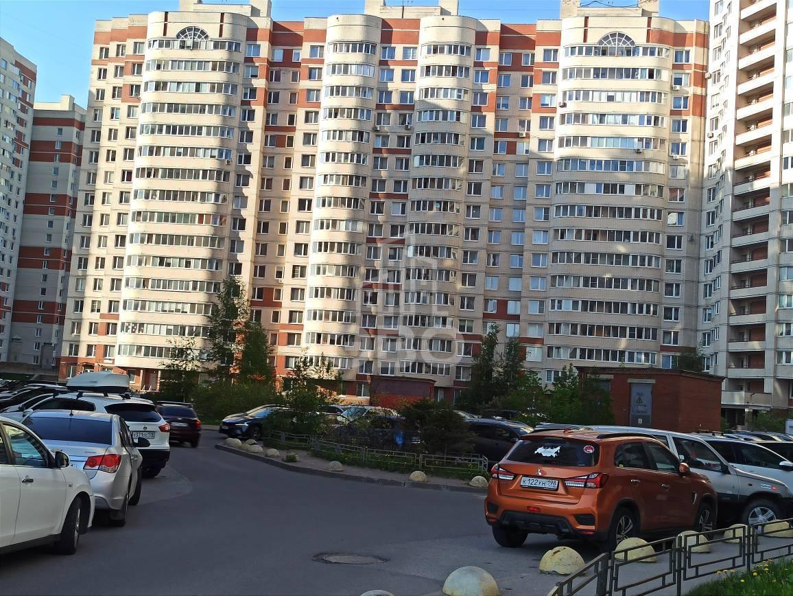 однокомнатная квартира в Санкт-Петербурге по адресу: Латышских Стрелков ул., 15, к 2