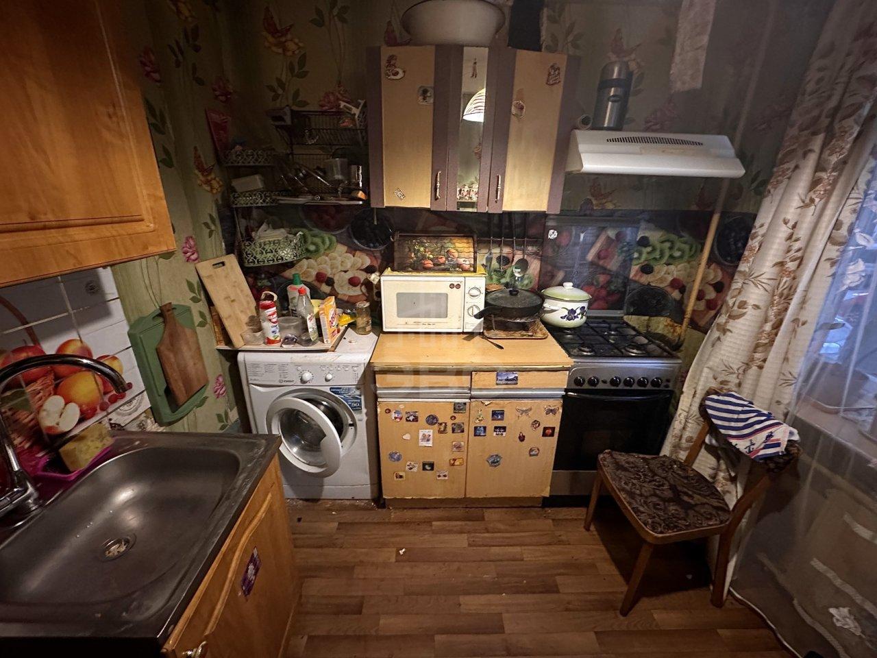 комната в Санкт-Петербурге по адресу: Художников проспект, 5, к 1