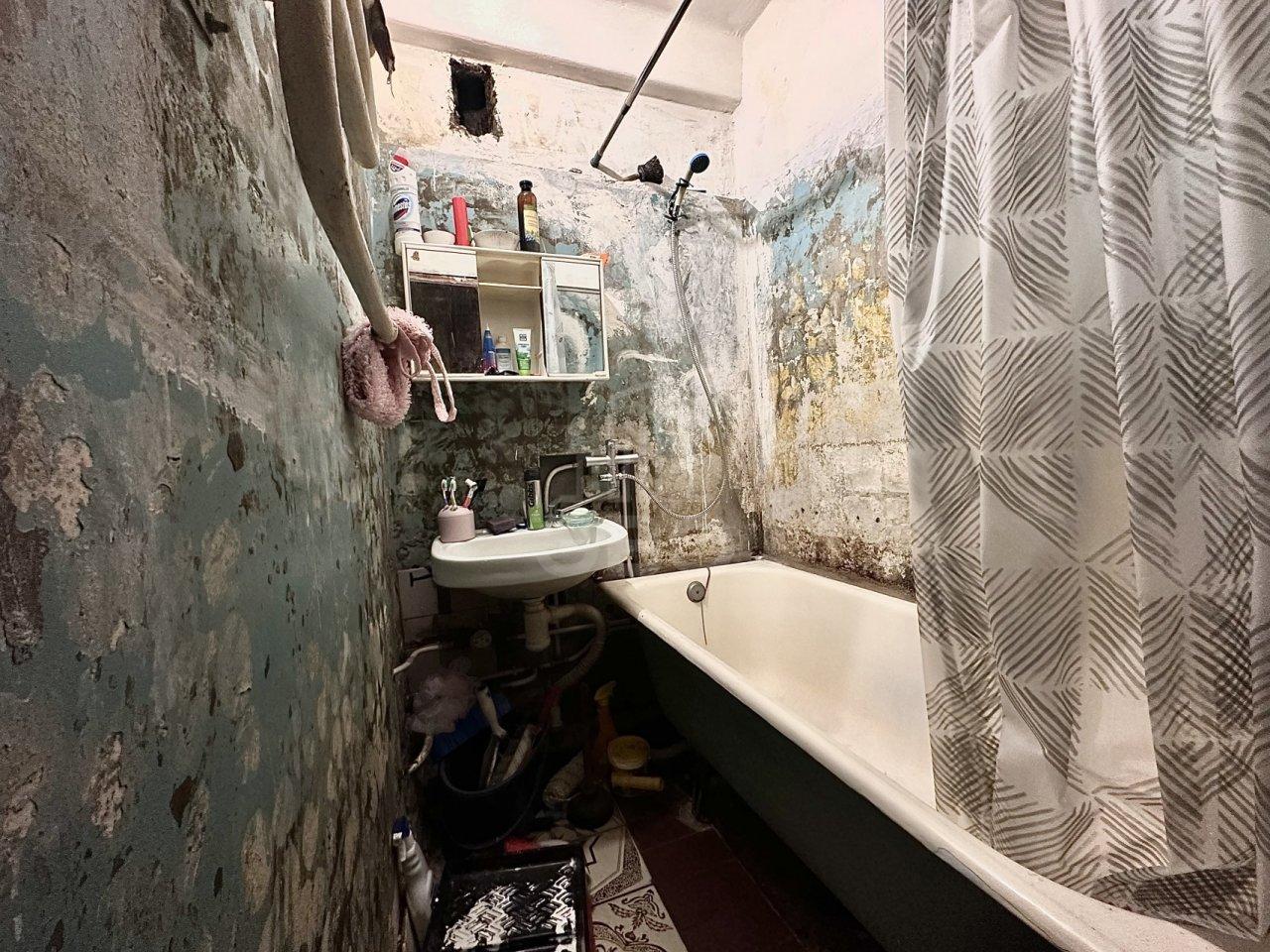 комната в Санкт-Петербурге по адресу: Художников проспект, 5, к 1