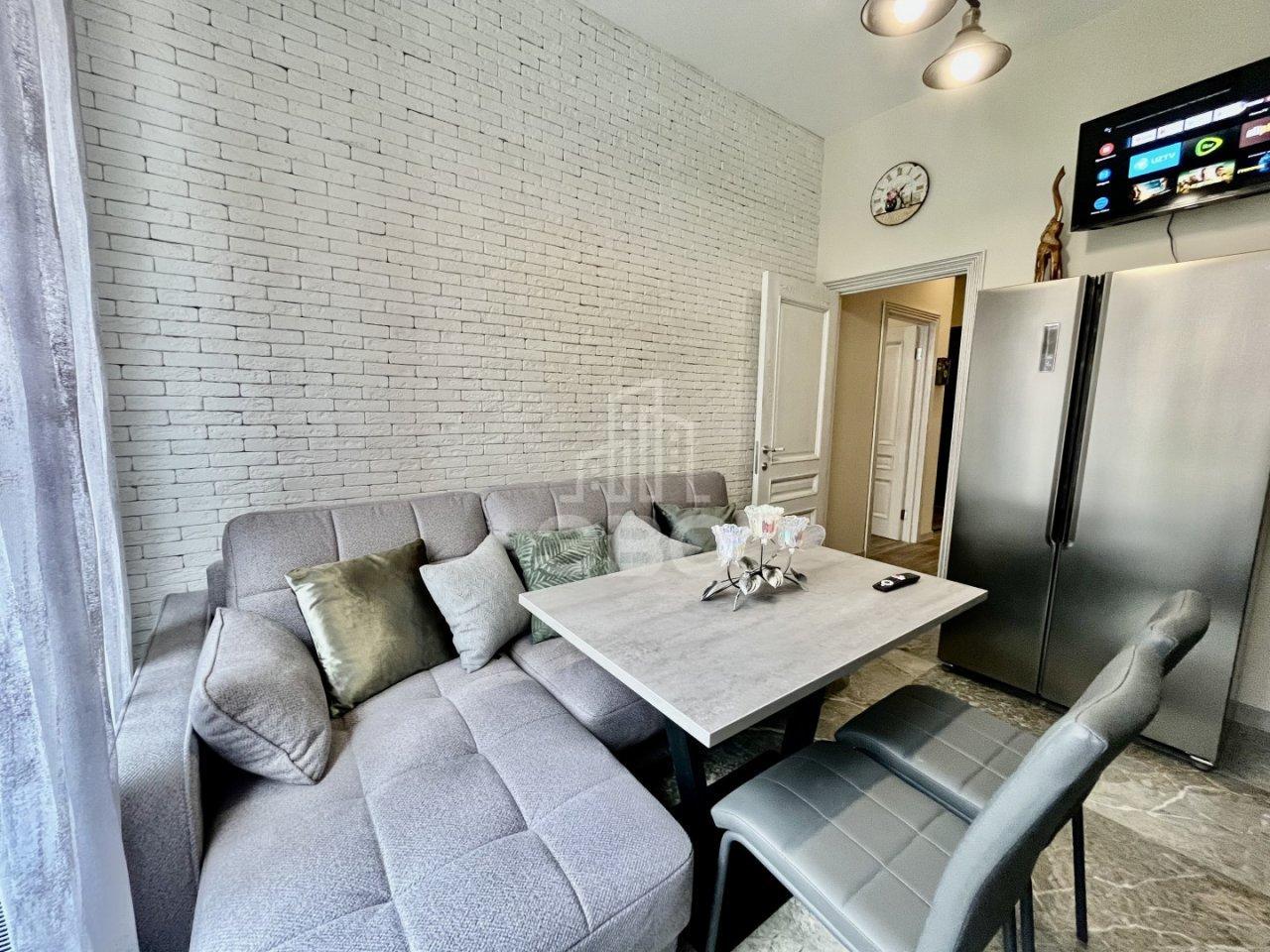 однокомнатная квартира в Санкт-Петербурге по адресу: Петровский проспект, 26, к 2