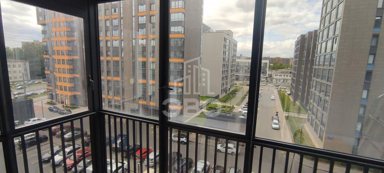 однокомнатная квартира в Санкт-Петербурге по адресу: Светлановский проспект, 8