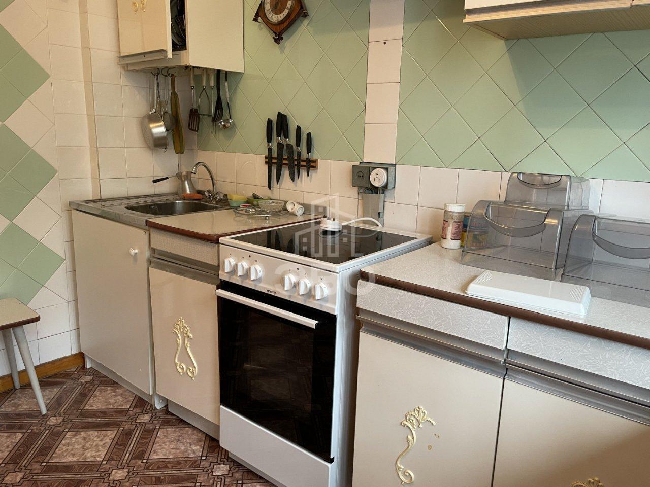 однокомнатная квартира в Санкт-Петербурге по адресу: Латышских Стрелков ул., 5, к 1