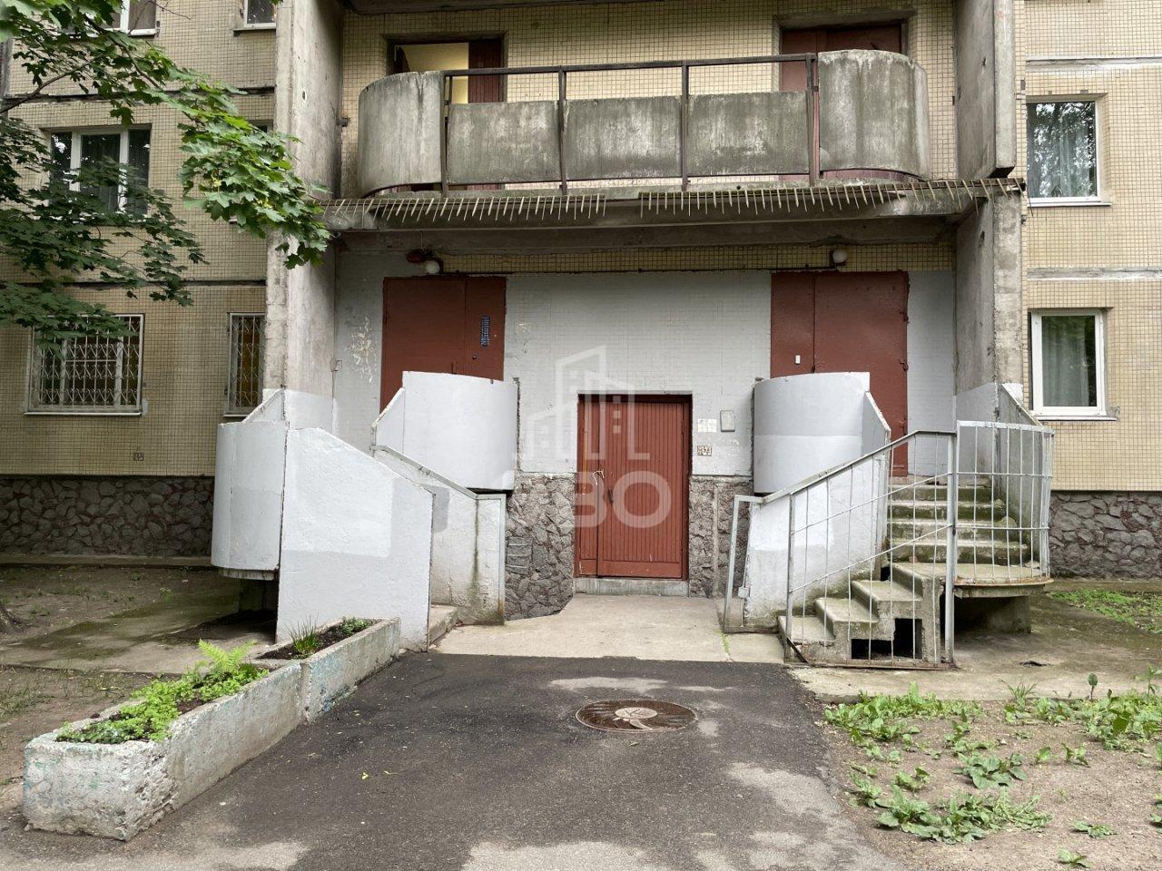 однокомнатная квартира в Санкт-Петербурге по адресу: Латышских Стрелков ул., 5, к 1