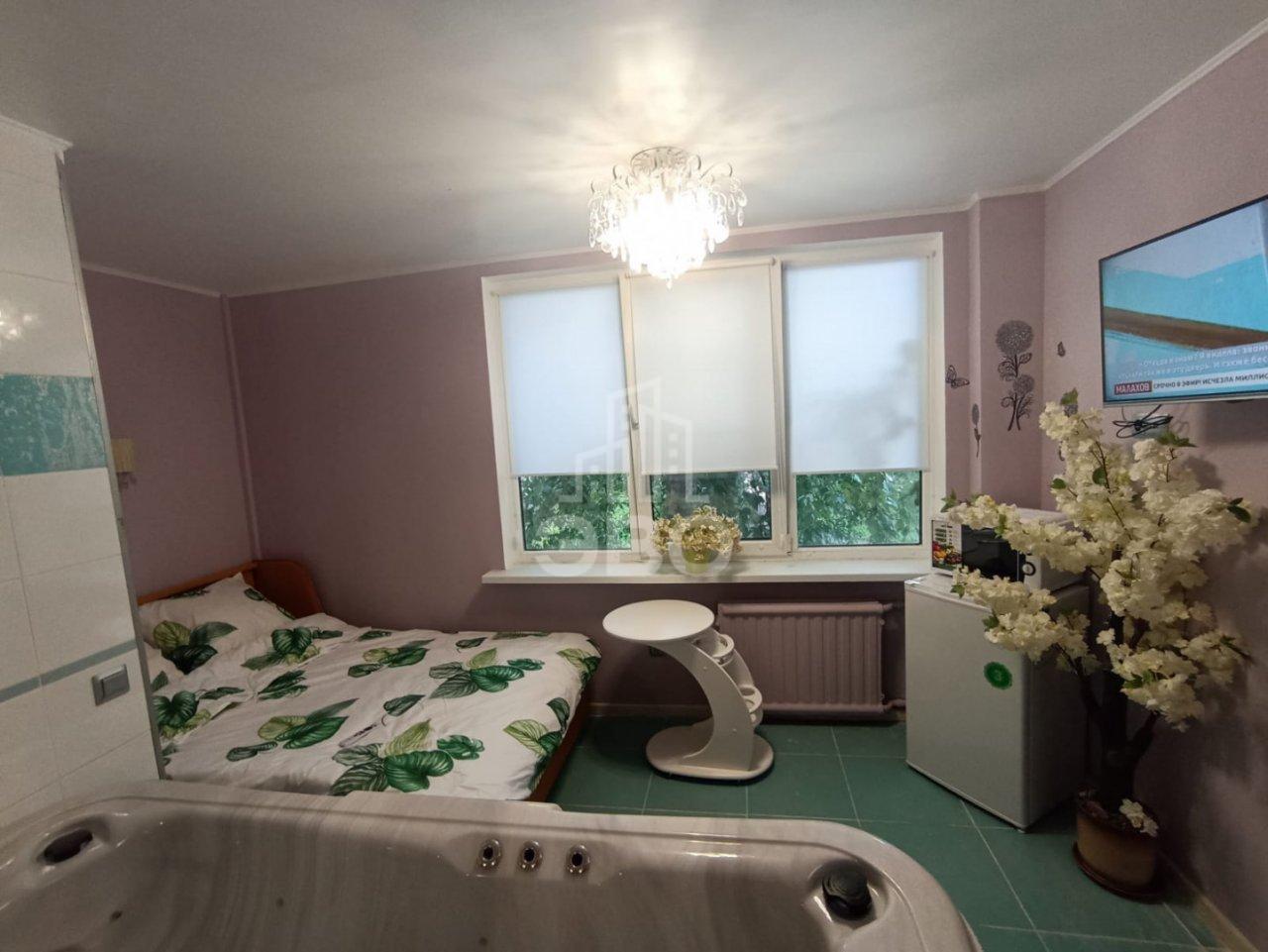 коммерция в Санкт-Петербурге по адресу: Купчинская ул., 8, к 1