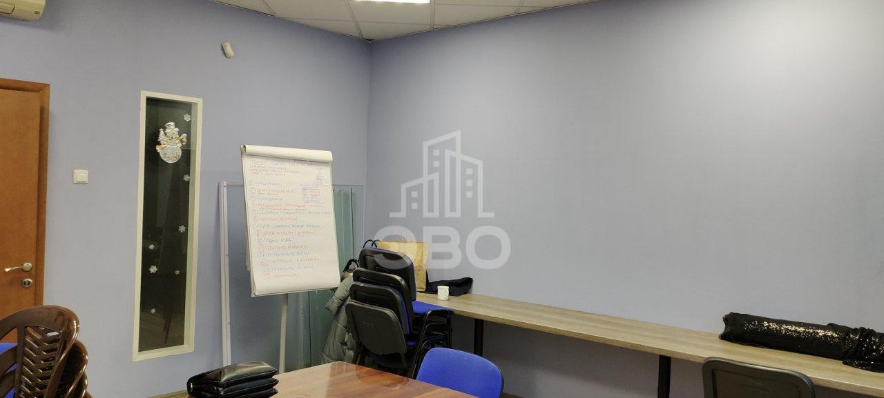 коммерция в Санкт-Петербурге по адресу: 8-я В.О. линия, 47/37, литера А