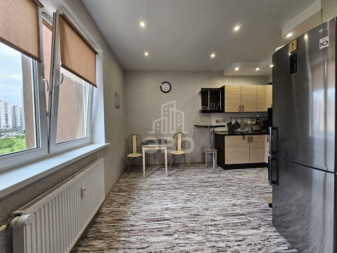 однокомнатная квартира в Санкт-Петербурге по адресу: Охтинская аллея, 12