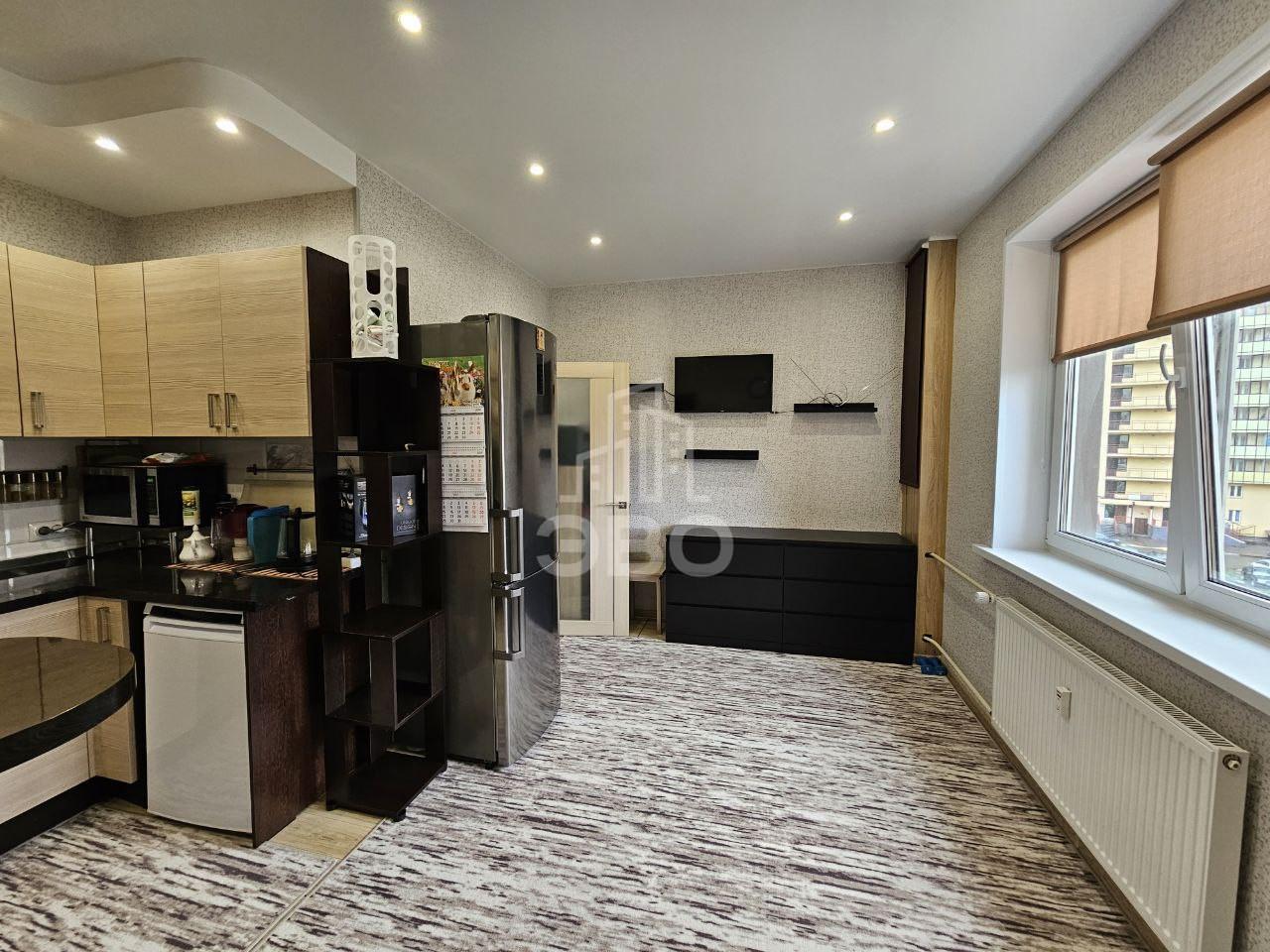 однокомнатная квартира в Санкт-Петербурге по адресу: Охтинская аллея, 12