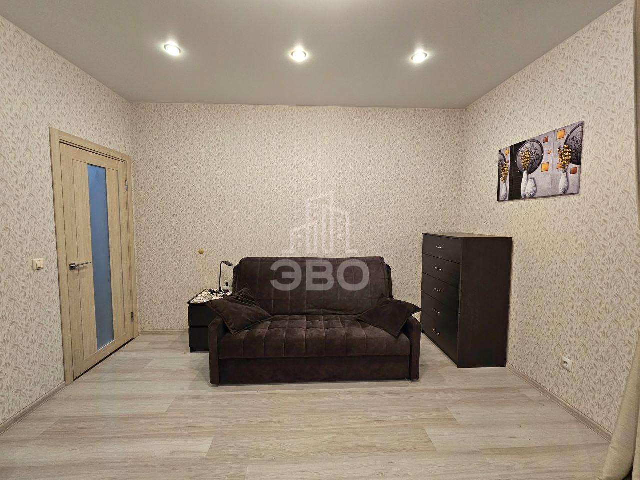 однокомнатная квартира в Санкт-Петербурге по адресу: Охтинская аллея, 12