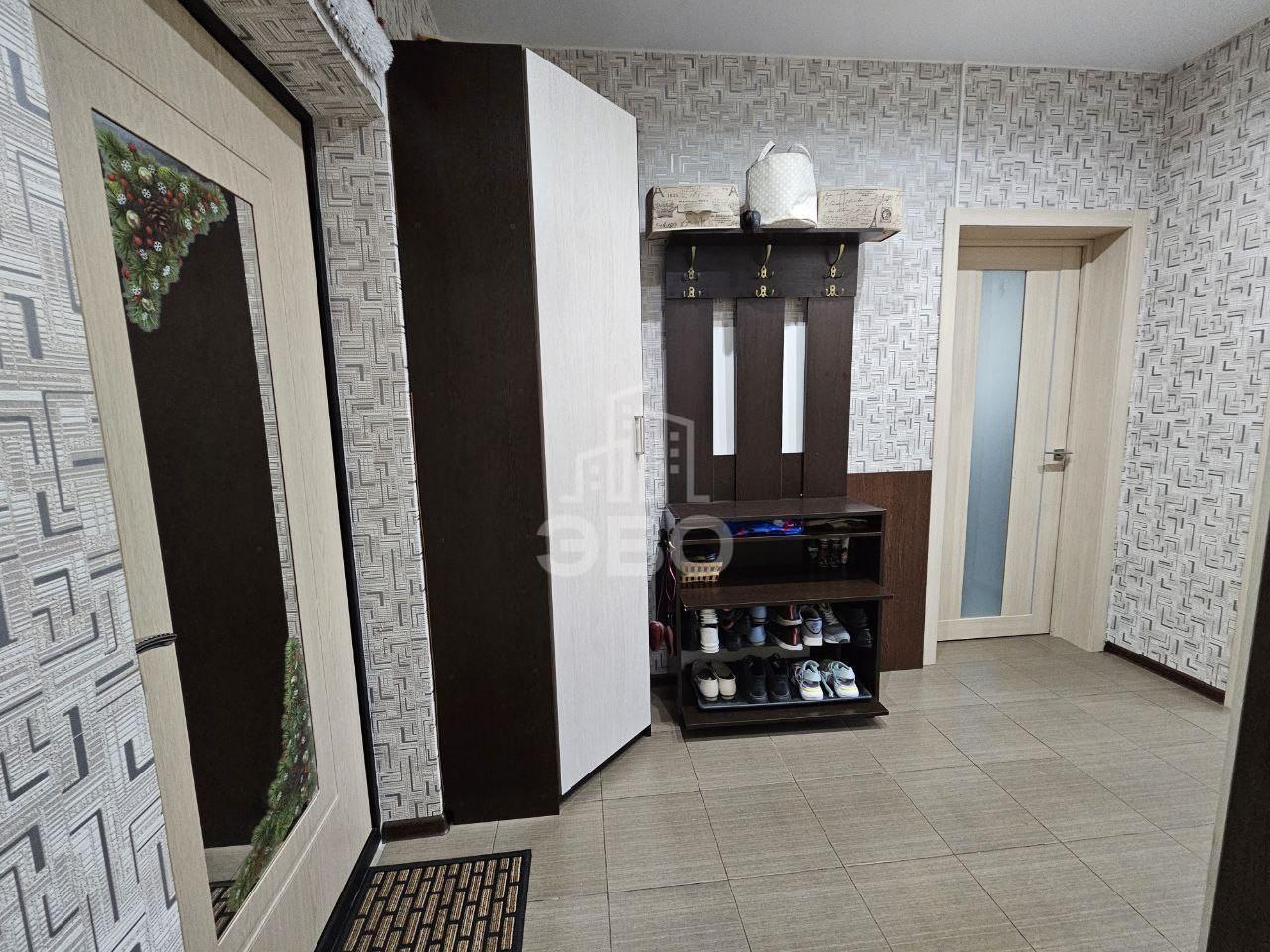 однокомнатная квартира в Санкт-Петербурге по адресу: Охтинская аллея, 12