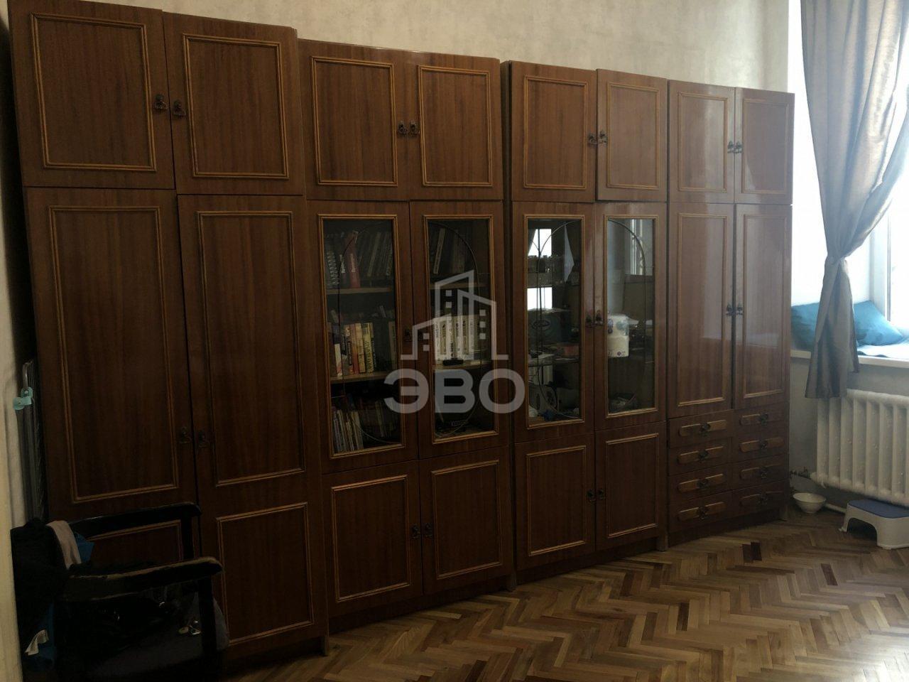 комната в Санкт-Петербурге по адресу: Кирилловская ул., 18