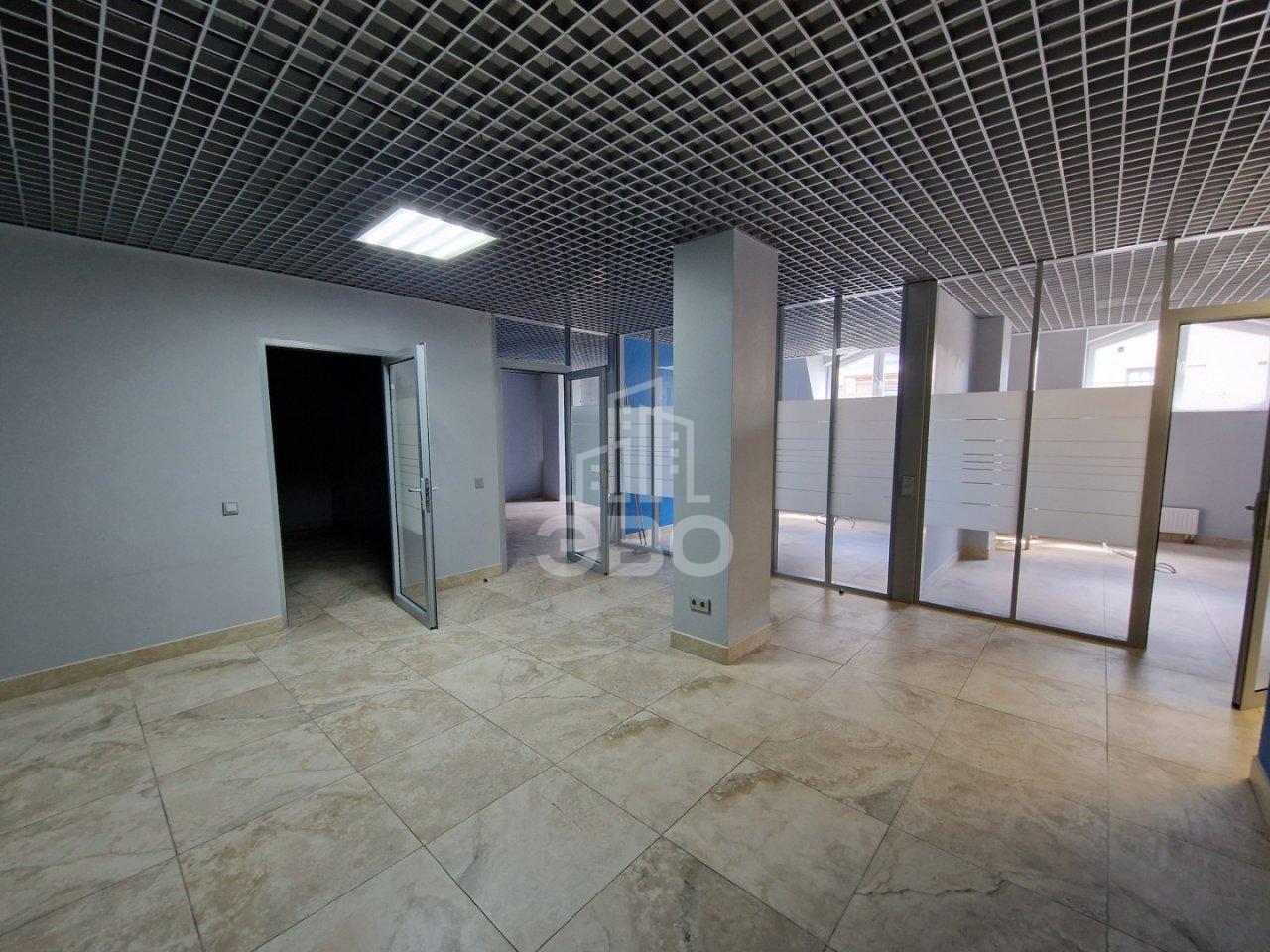 коммерция в Санкт-Петербурге по адресу: Большая Зеленина ул., 24