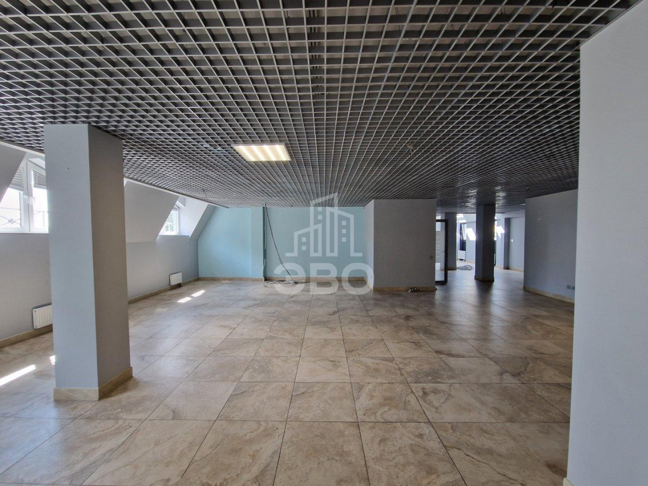 коммерция в Санкт-Петербурге по адресу: Большая Зеленина ул., 24