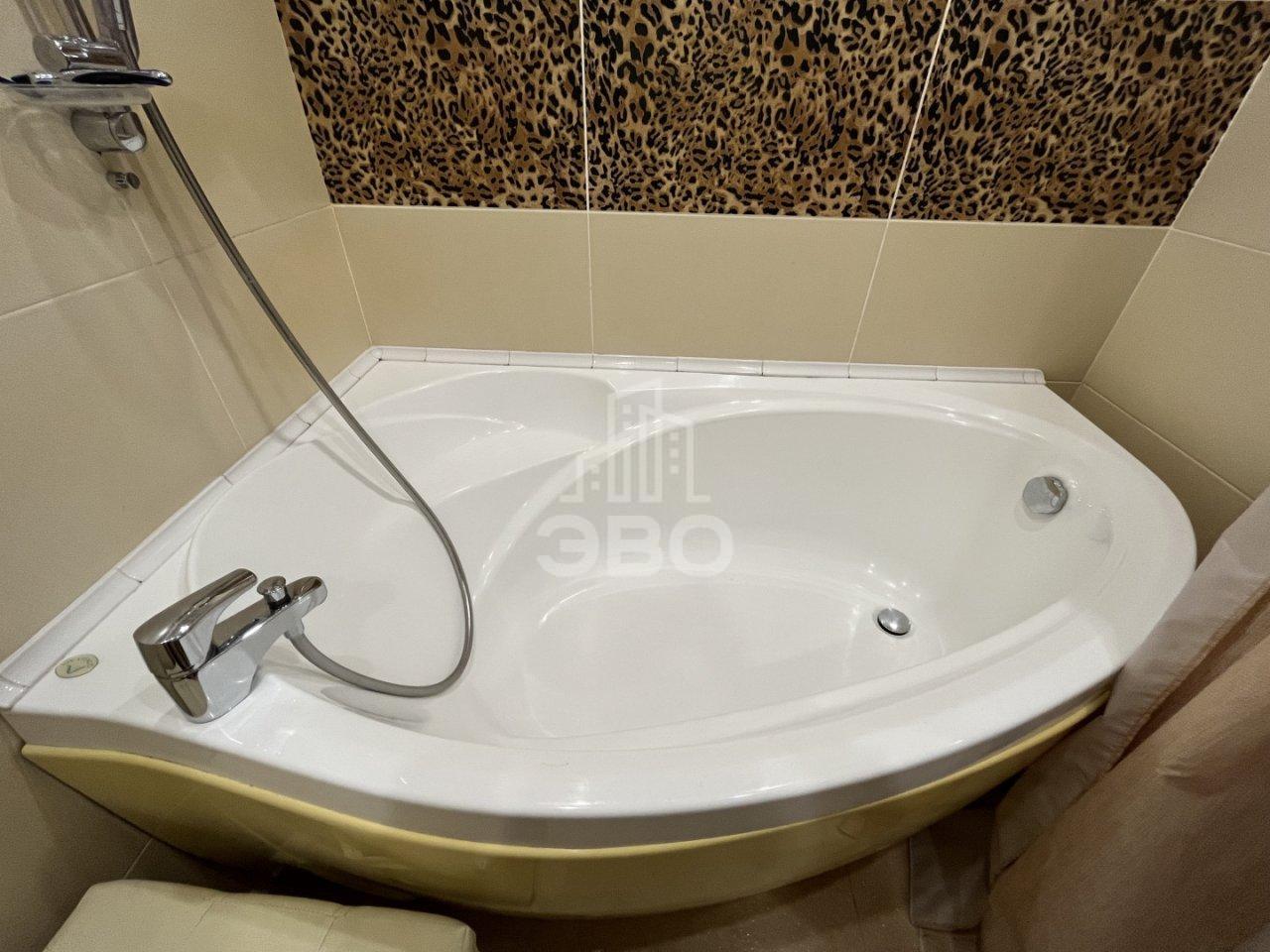 двухкомнатная квартира в Санкт-Петербурге по адресу: Маршала Блюхера проспект, 21, к 3