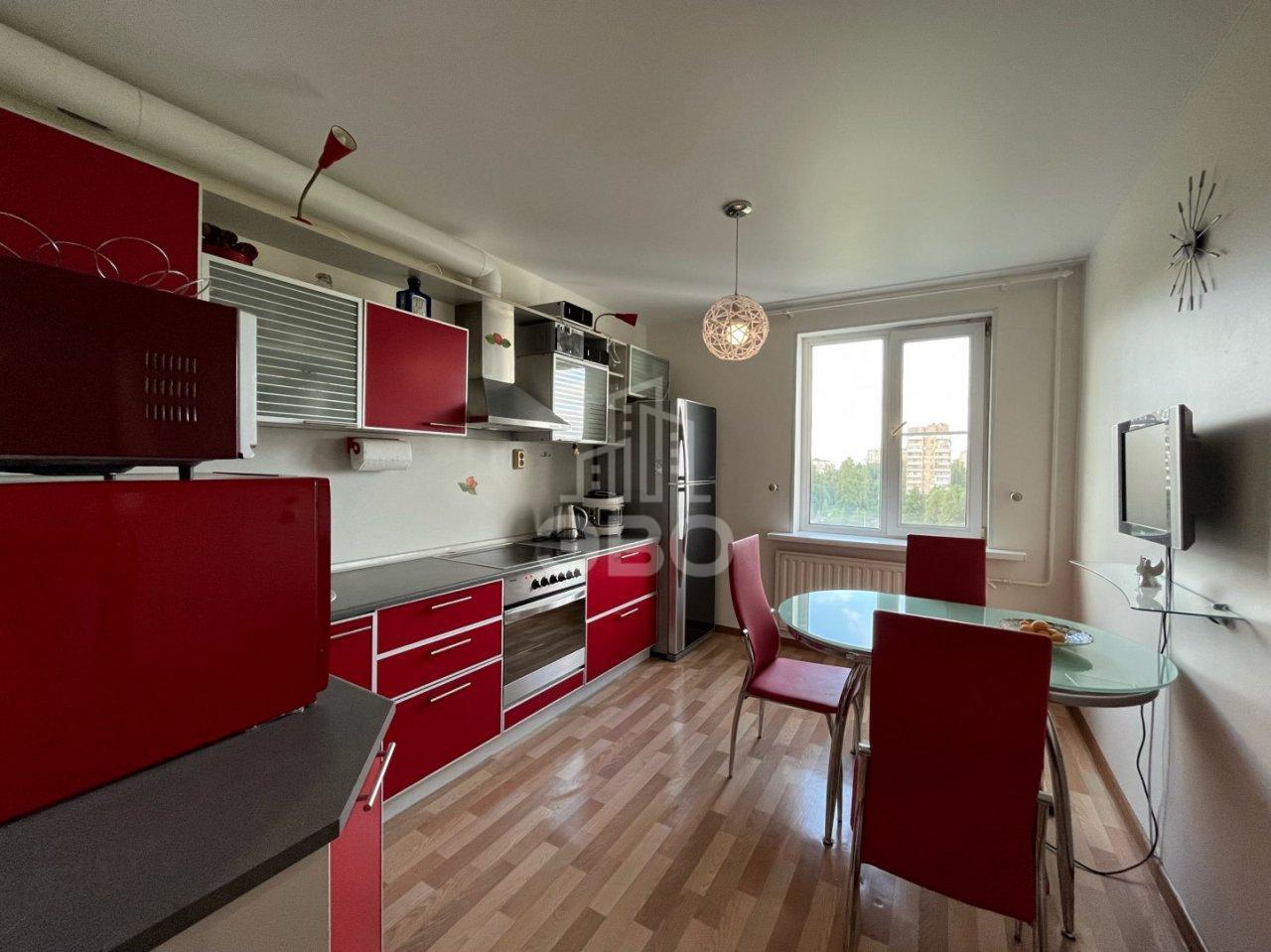 двухкомнатная квартира в Санкт-Петербурге по адресу: Маршала Блюхера проспект, 21, к 3