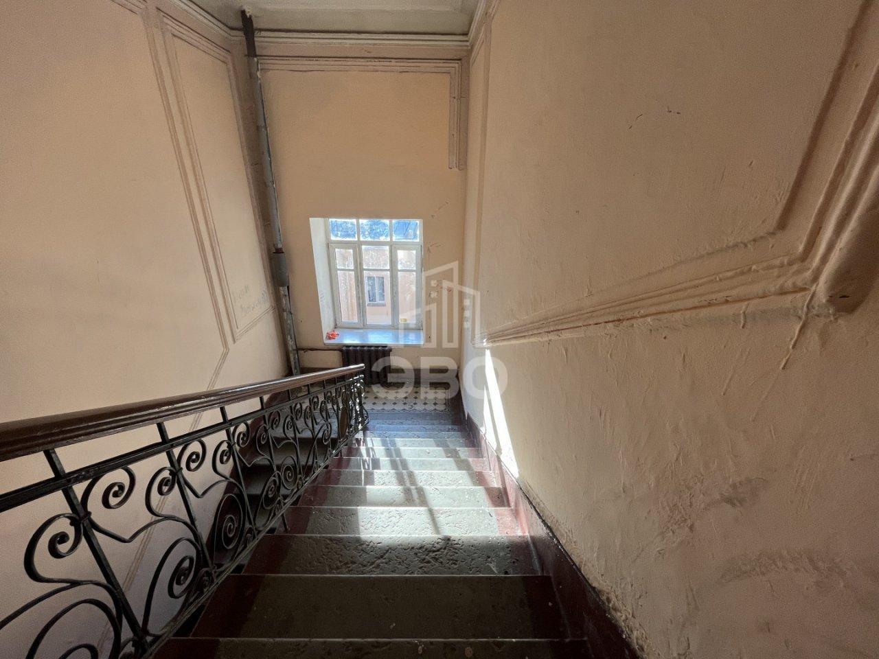 комната в Санкт-Петербурге по адресу: Большая Зеленина ул., 1/44