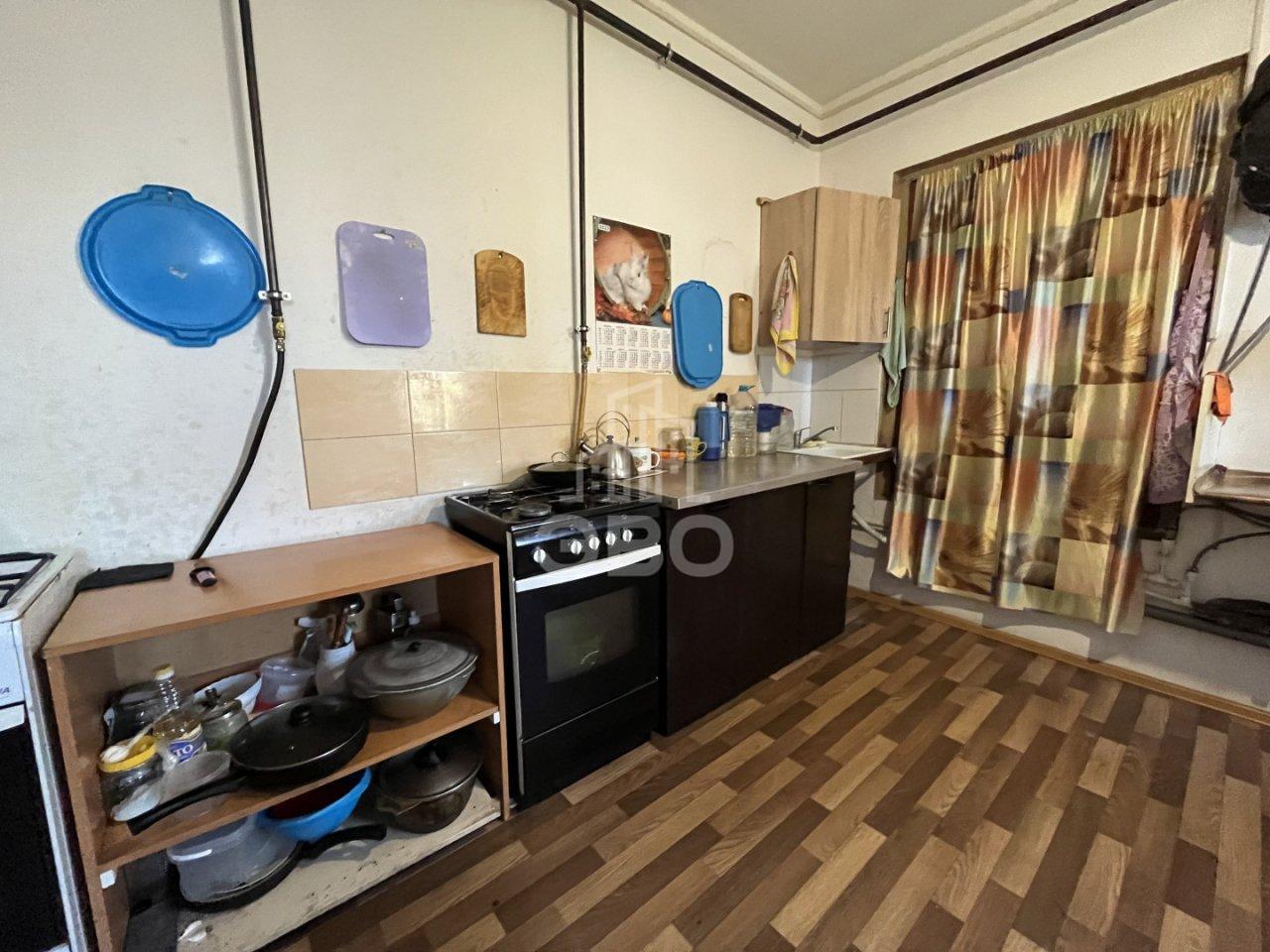 комната в Санкт-Петербурге по адресу: Большая Зеленина ул., 1/44