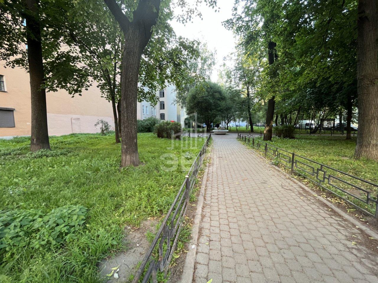 комната в Санкт-Петербурге по адресу: Большая Зеленина ул., 1/44