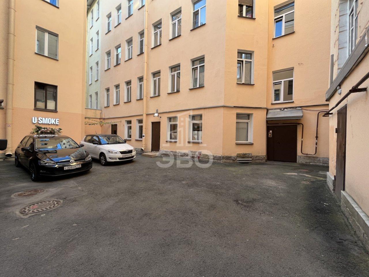 комната в Санкт-Петербурге по адресу: Большая Зеленина ул., 1/44