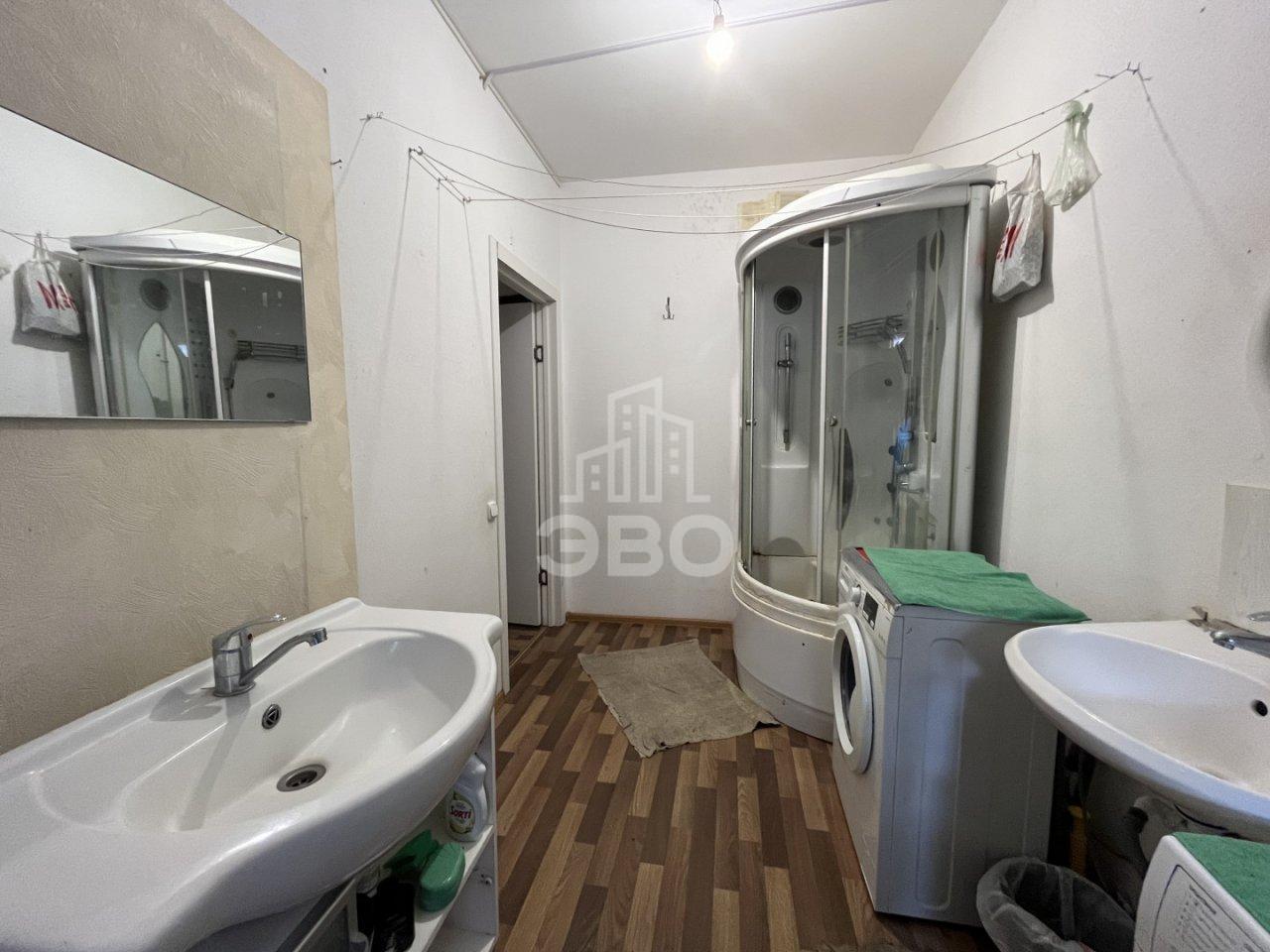 комната в Санкт-Петербурге по адресу: Большая Зеленина ул., 1/44