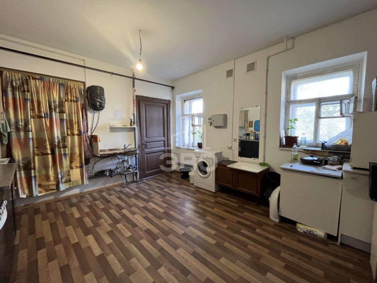 комната в Санкт-Петербурге по адресу: Большая Зеленина ул., 1/44