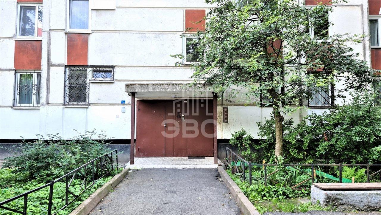 однокомнатная квартира в Санкт-Петербурге по адресу: Комендантский проспект, 32, к 3, литера а