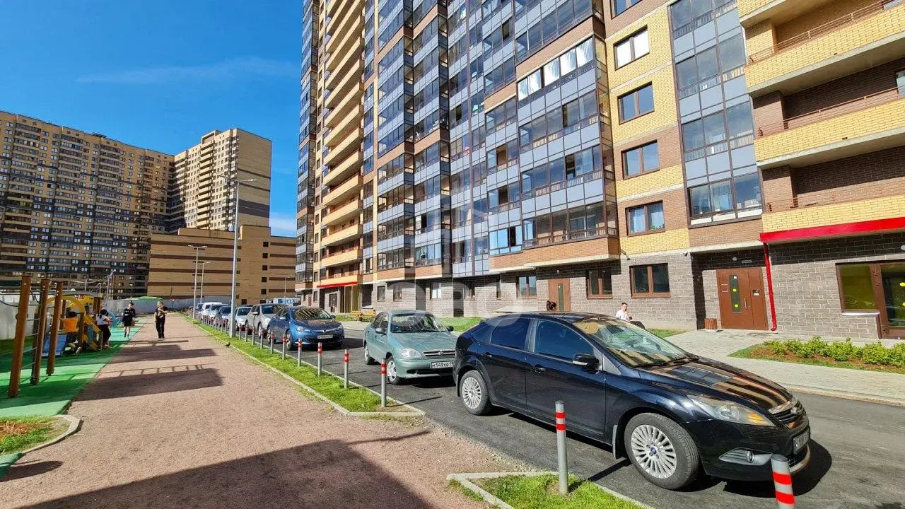 однокомнатная квартира в Санкт-Петербурге по адресу: Русановская ул., 18, к 8