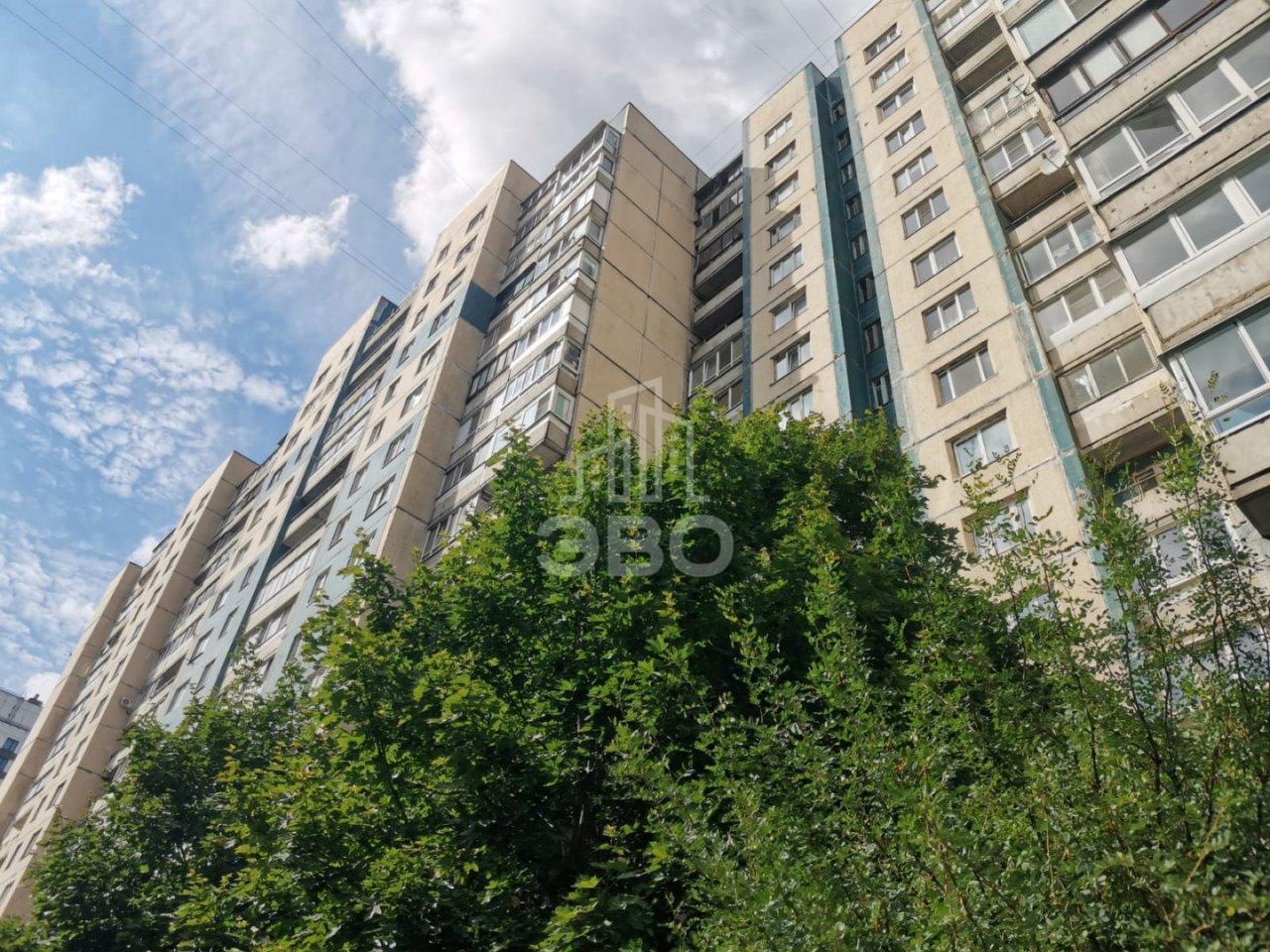 комната в Санкт-Петербурге по адресу: Композиторов ул., 9