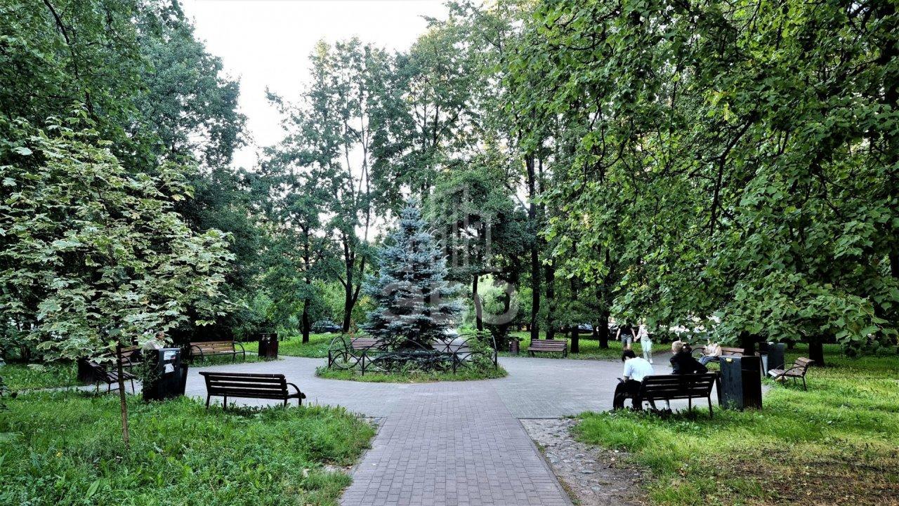 трехкомнатная квартира в Санкт-Петербурге по адресу: Московский проспект, 195