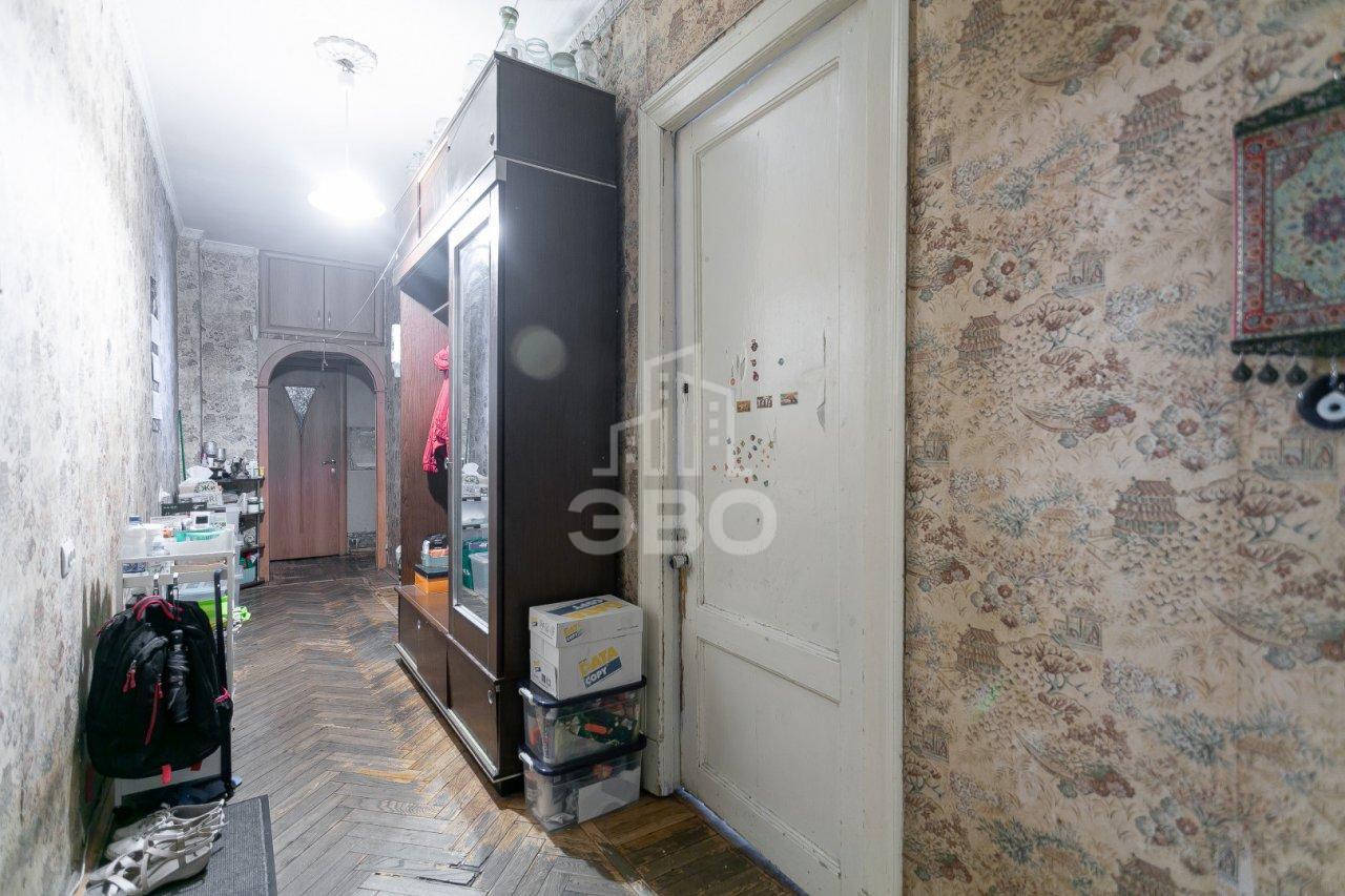 трехкомнатная квартира в Санкт-Петербурге по адресу: Московский проспект, 195