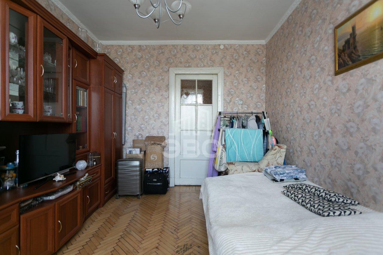 трехкомнатная квартира в Санкт-Петербурге по адресу: Московский проспект, 195