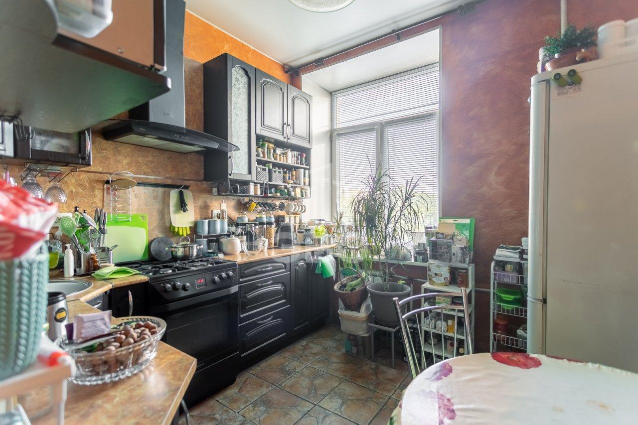 трехкомнатная квартира в Санкт-Петербурге по адресу: Московский проспект, 195