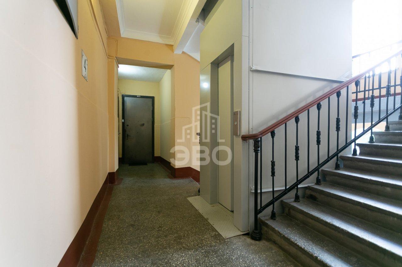 трехкомнатная квартира в Санкт-Петербурге по адресу: Московский проспект, 195