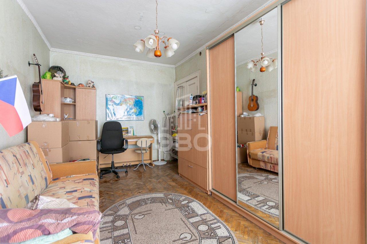 трехкомнатная квартира в Санкт-Петербурге по адресу: Московский проспект, 195