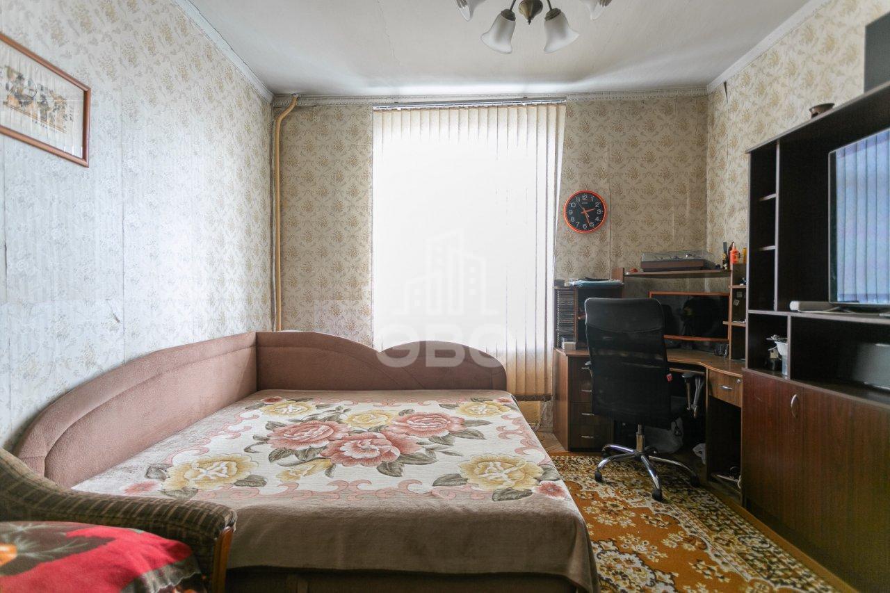 трехкомнатная квартира в Санкт-Петербурге по адресу: Московский проспект, 195