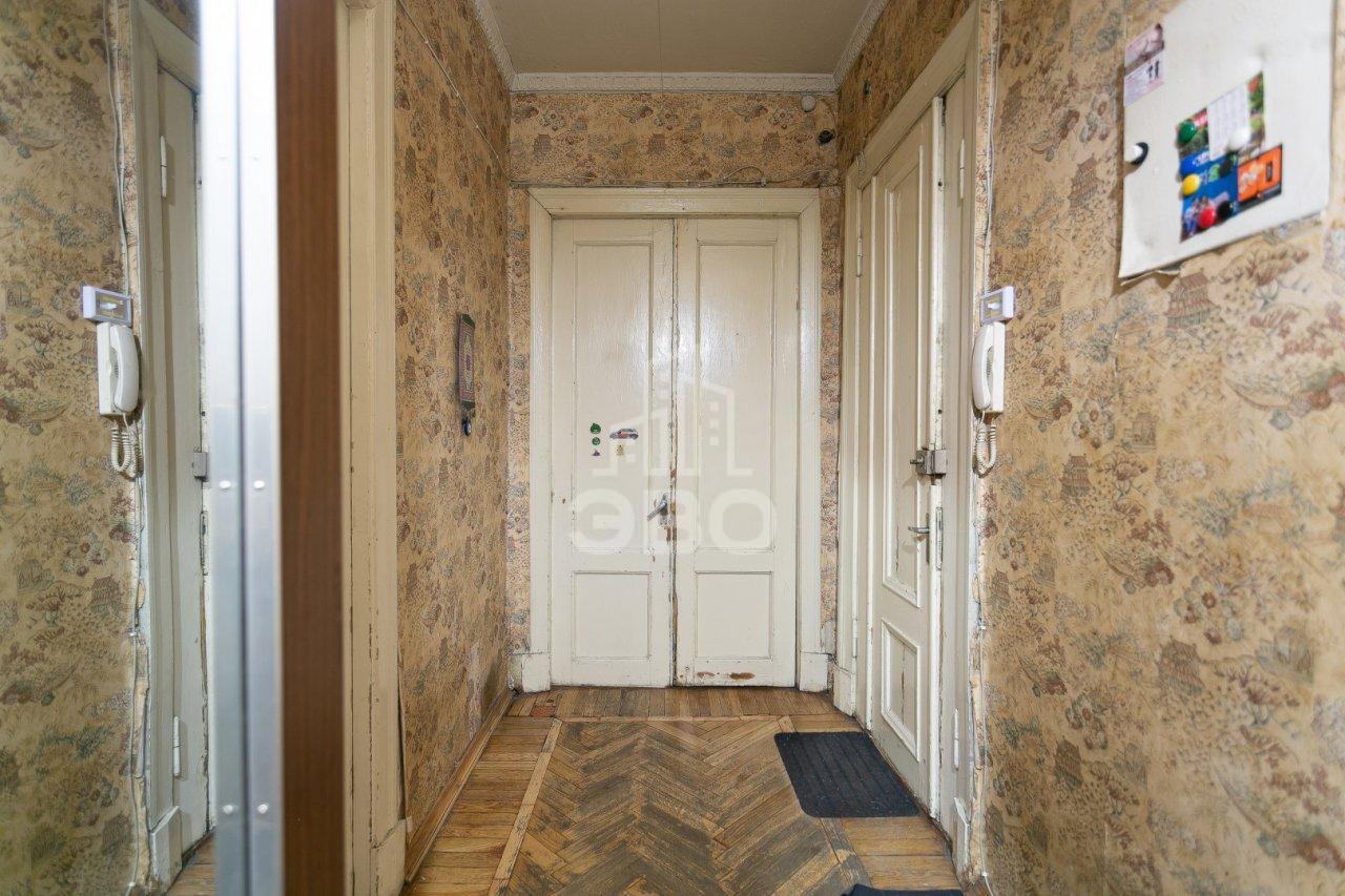 трехкомнатная квартира в Санкт-Петербурге по адресу: Московский проспект, 195