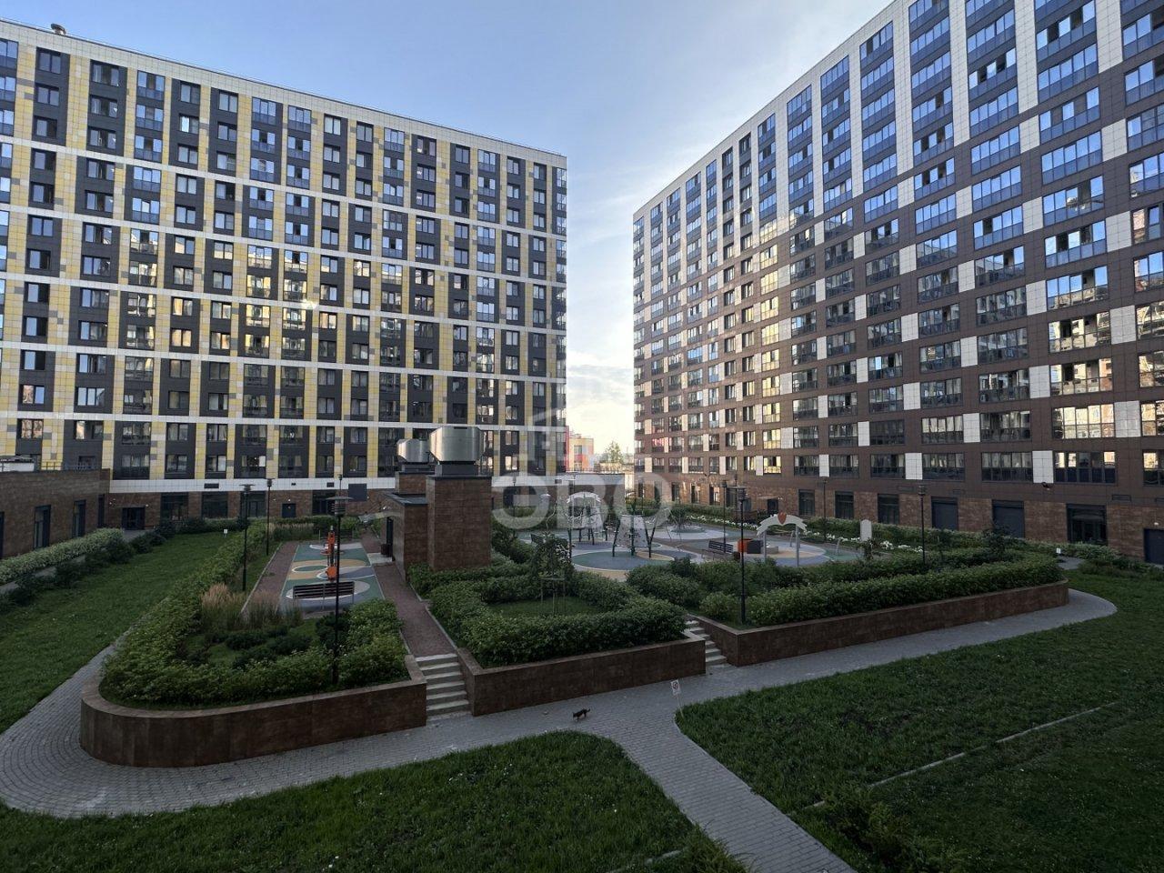 однокомнатная квартира в Санкт-Петербурге по адресу: Октябрьская наб., 34, к 4