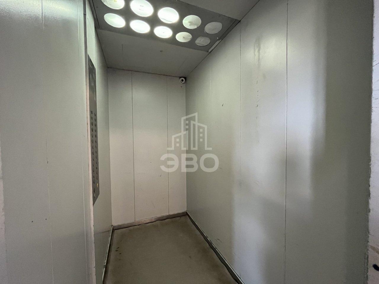 однокомнатная квартира в Санкт-Петербурге по адресу: Фёдора Абрамова ул., 8