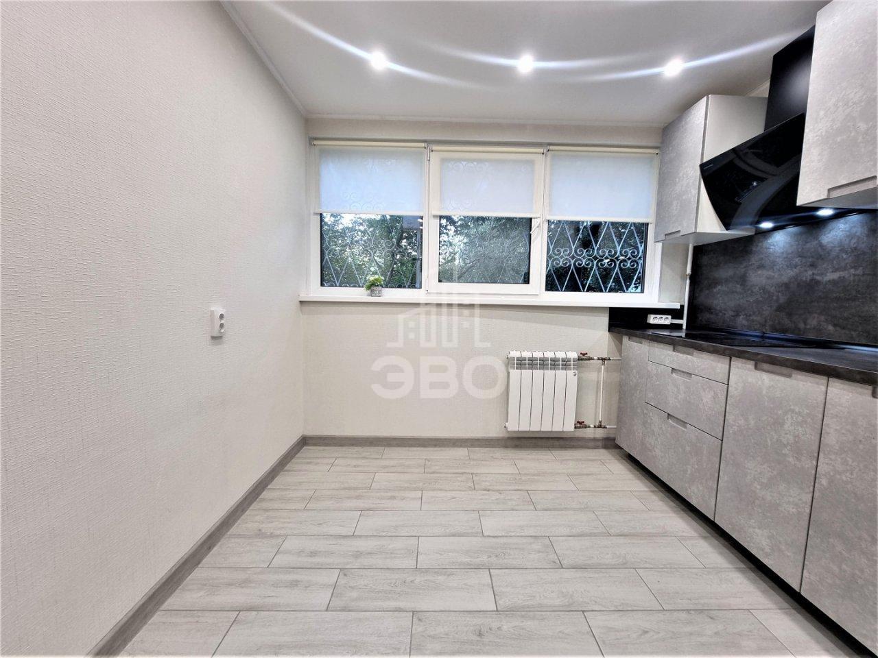 однокомнатная квартира в Санкт-Петербурге по адресу: Есенина ул., 14, к 2