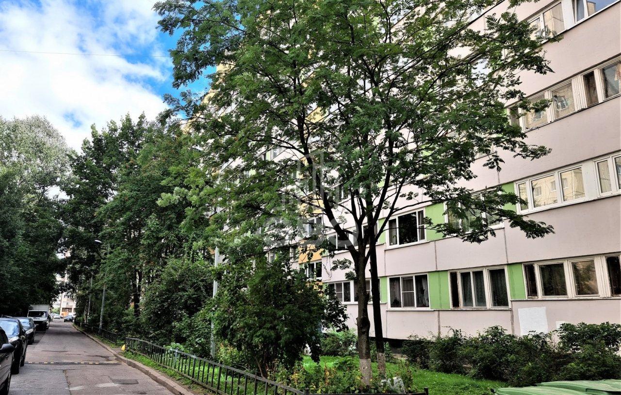 однокомнатная квартира в Санкт-Петербурге по адресу: Есенина ул., 14, к 2