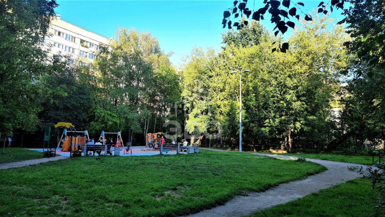 однокомнатная квартира в Санкт-Петербурге по адресу: Есенина ул., 14, к 2