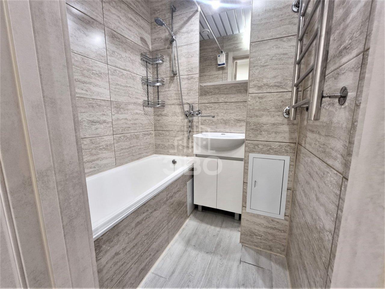 однокомнатная квартира в Санкт-Петербурге по адресу: Есенина ул., 14, к 2