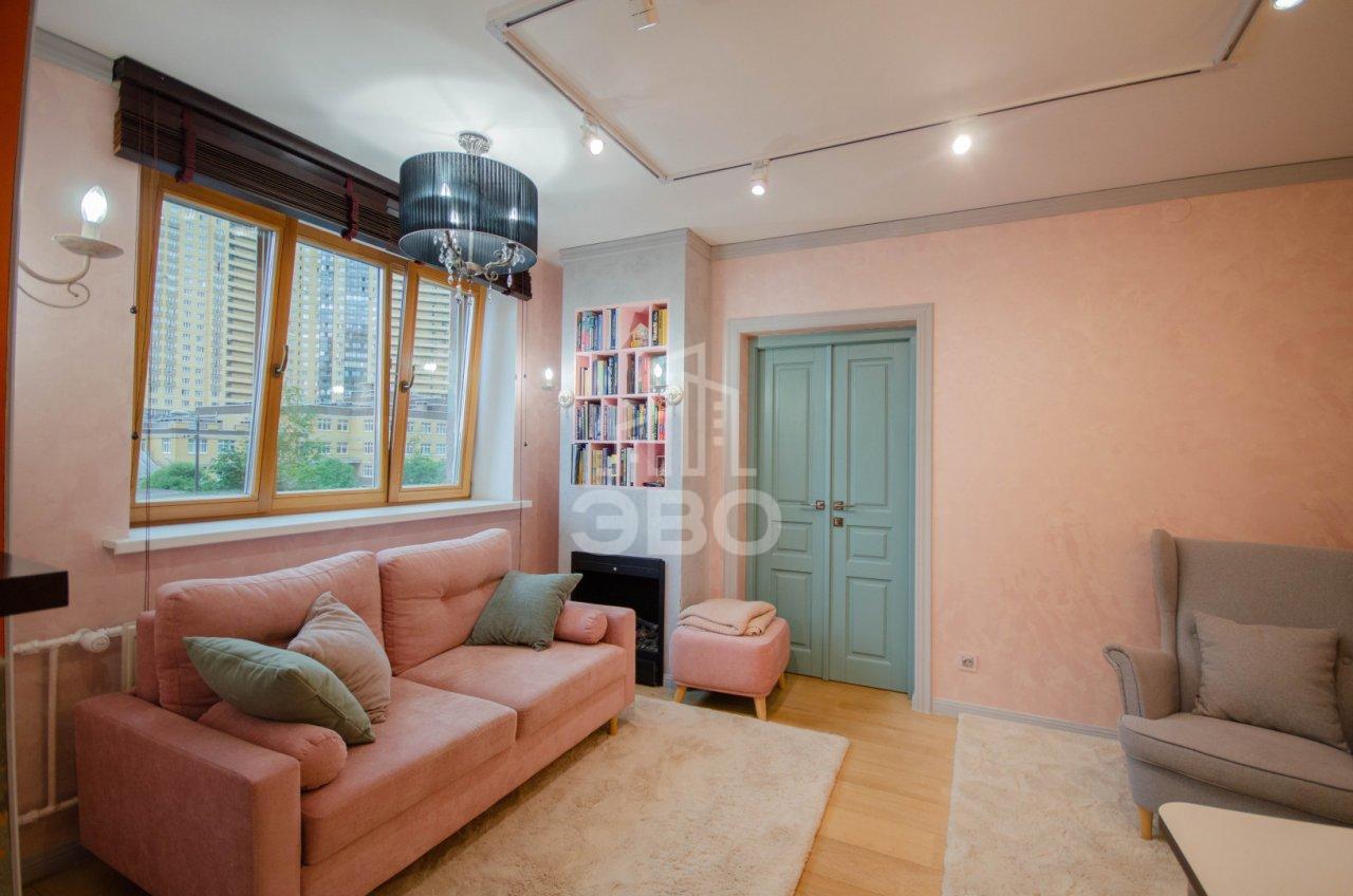 двухкомнатная квартира в Санкт-Петербурге по адресу: Михаила Дудина ул., 25, к 2