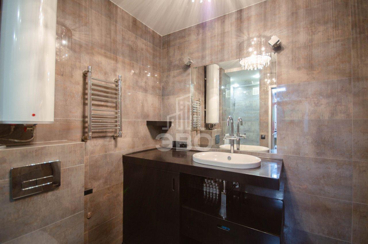 двухкомнатная квартира в Санкт-Петербурге по адресу: Михаила Дудина ул., 25, к 2