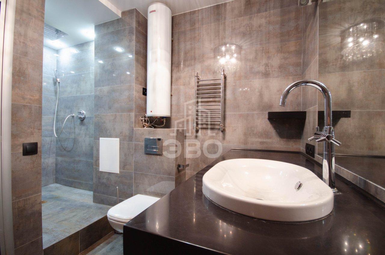 двухкомнатная квартира в Санкт-Петербурге по адресу: Михаила Дудина ул., 25, к 2