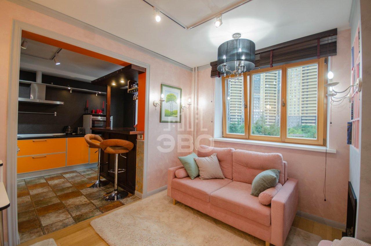 двухкомнатная квартира в Санкт-Петербурге по адресу: Михаила Дудина ул., 25, к 2