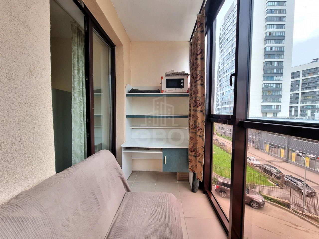 однокомнатная квартира в Санкт-Петербурге по адресу: Менделеева б-р., 4